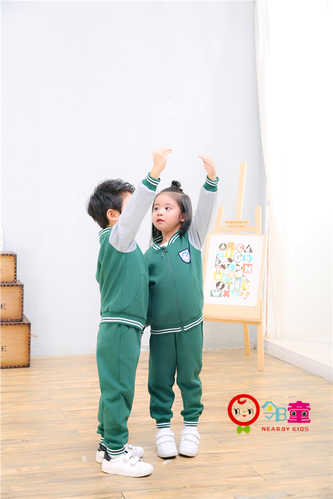 興源昌園服秋冬運(yùn)動(dòng)套裝17041款健康