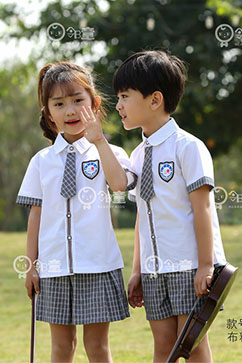夏季最新款幼兒園園服，清爽脫俗班服