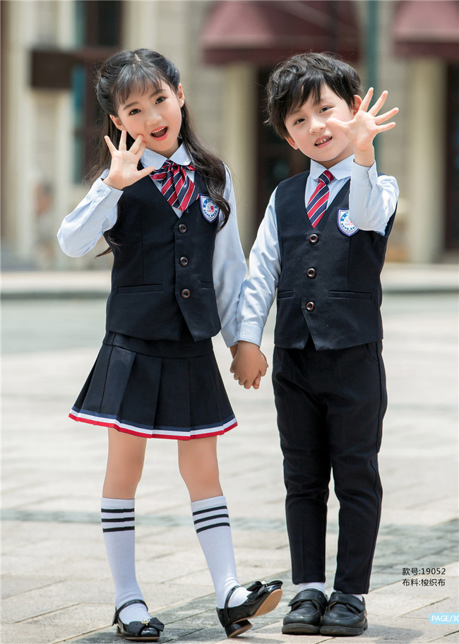 幼兒園園服帥氣版